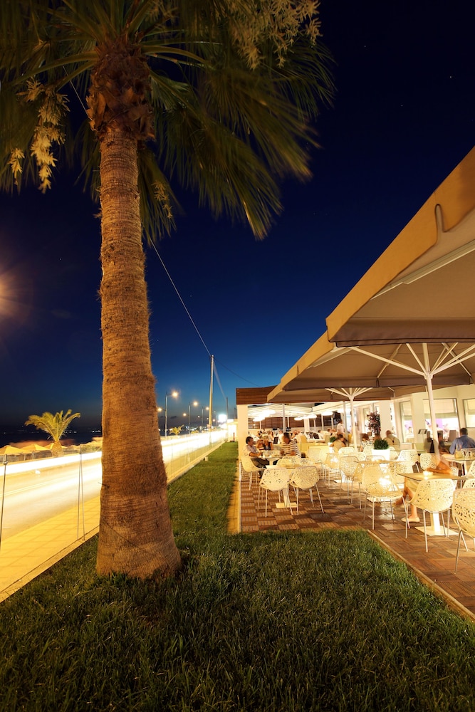 Elite City Resort 52/60