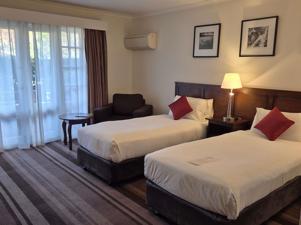 SUPERIOR, TWIN BEDS