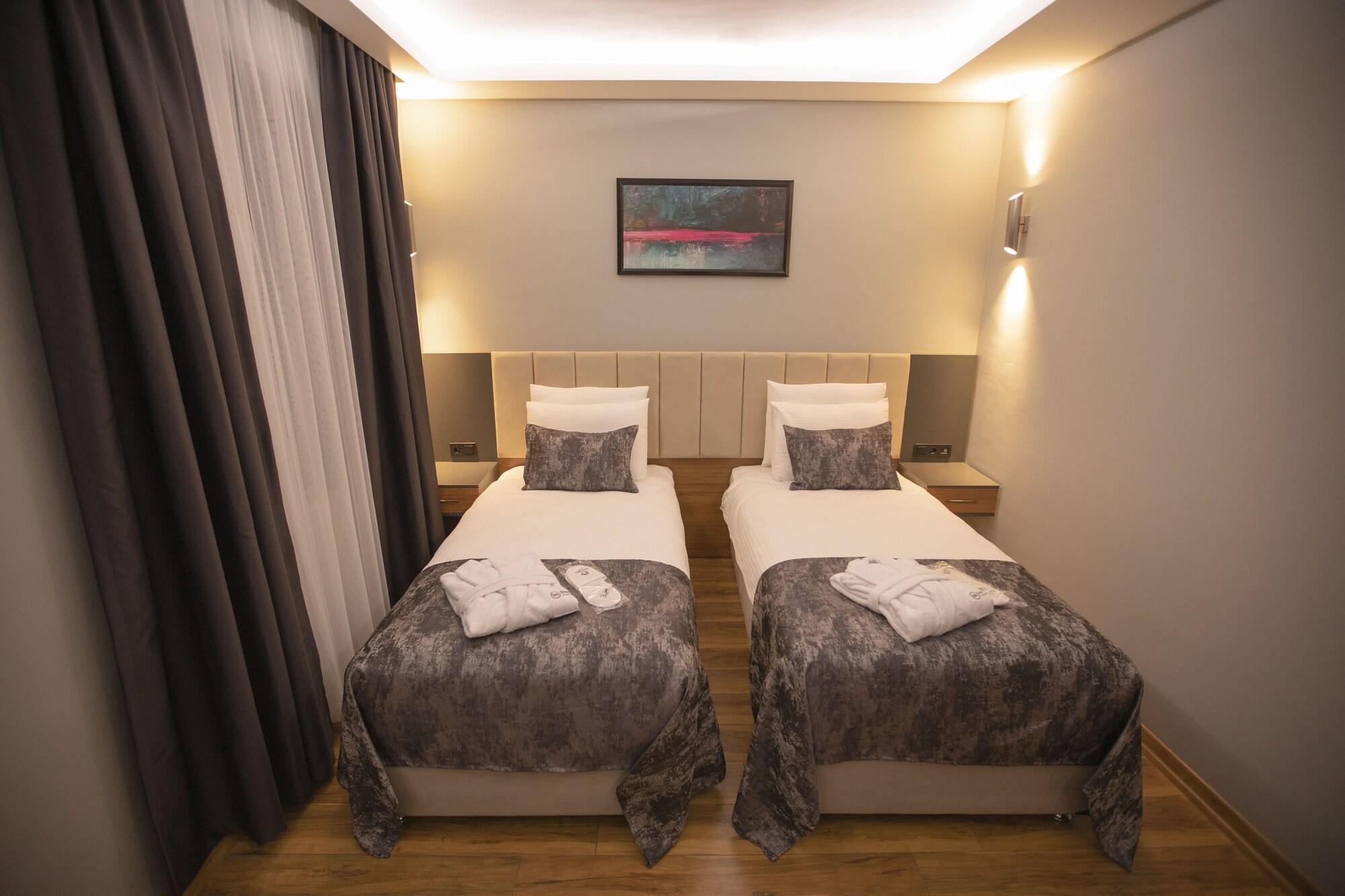 Divares Luxury Hotel 13/23