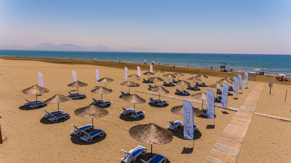 L HOTEL SARIGERME 36/48