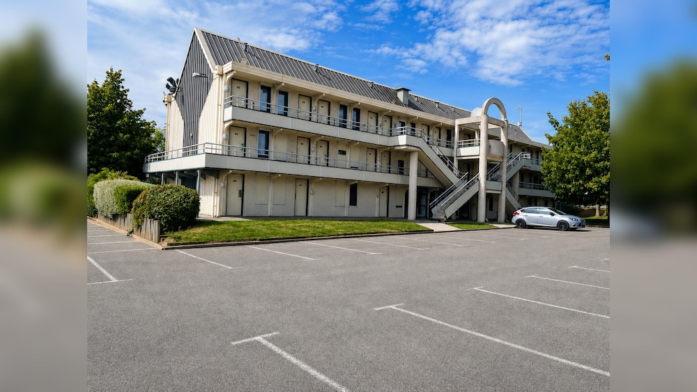 Premiere Classe Compiegne - Jaux 39/50