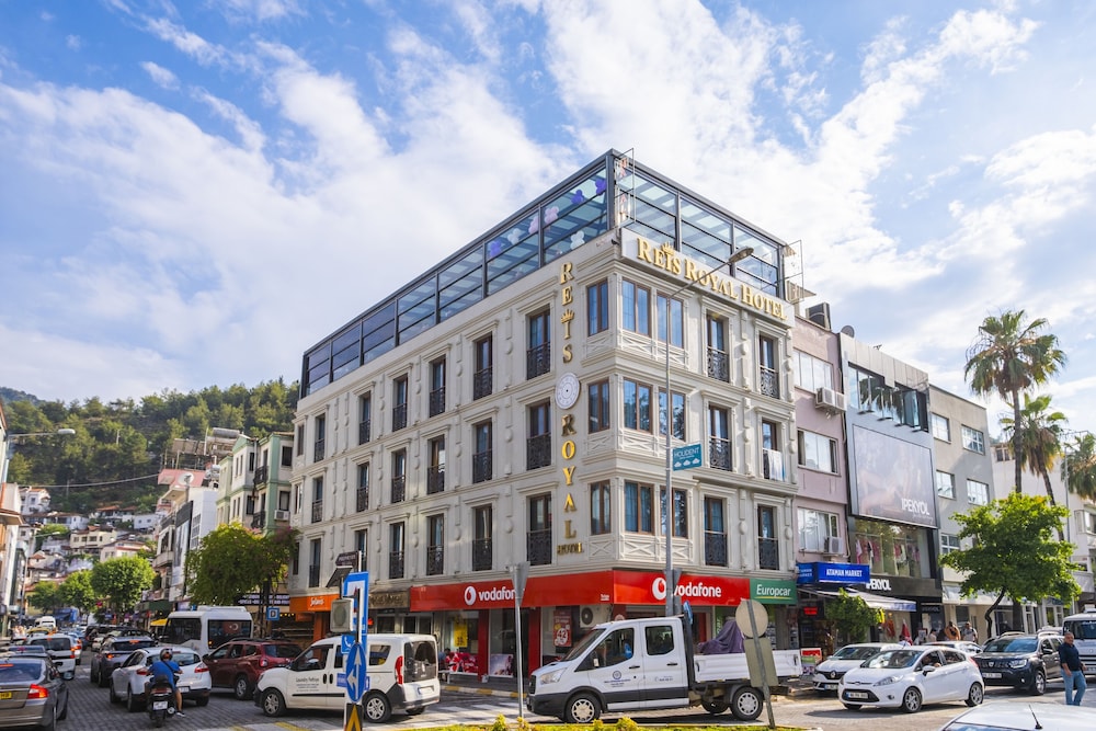 Reis Royal Hotel 4/80