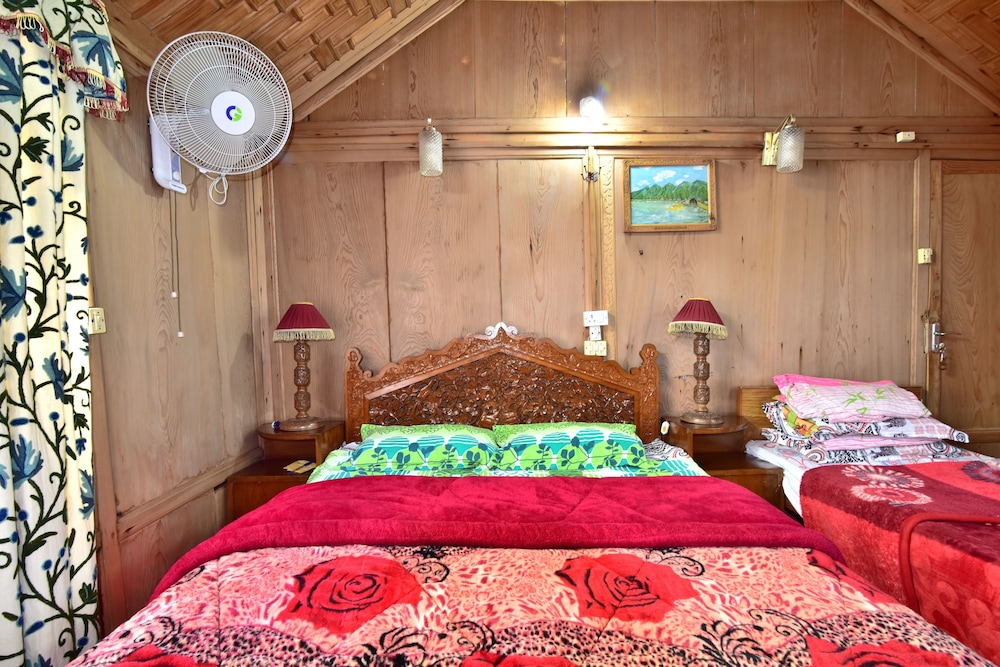 Houseboat Zaindari Palace 13/45
