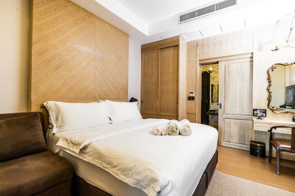Khum Damnoen Resort 10/50