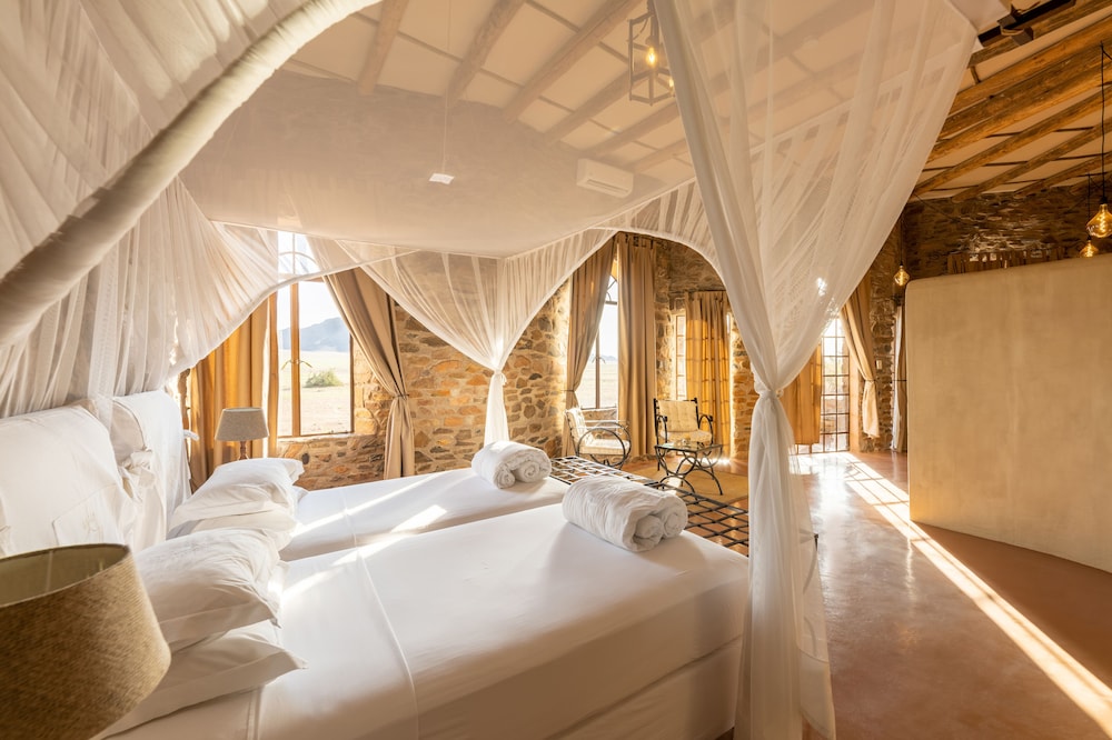 Le Mirage Desert Lodge Spa 7/50