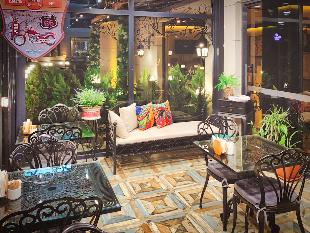 Lopera Deluxe Hotel 27/41