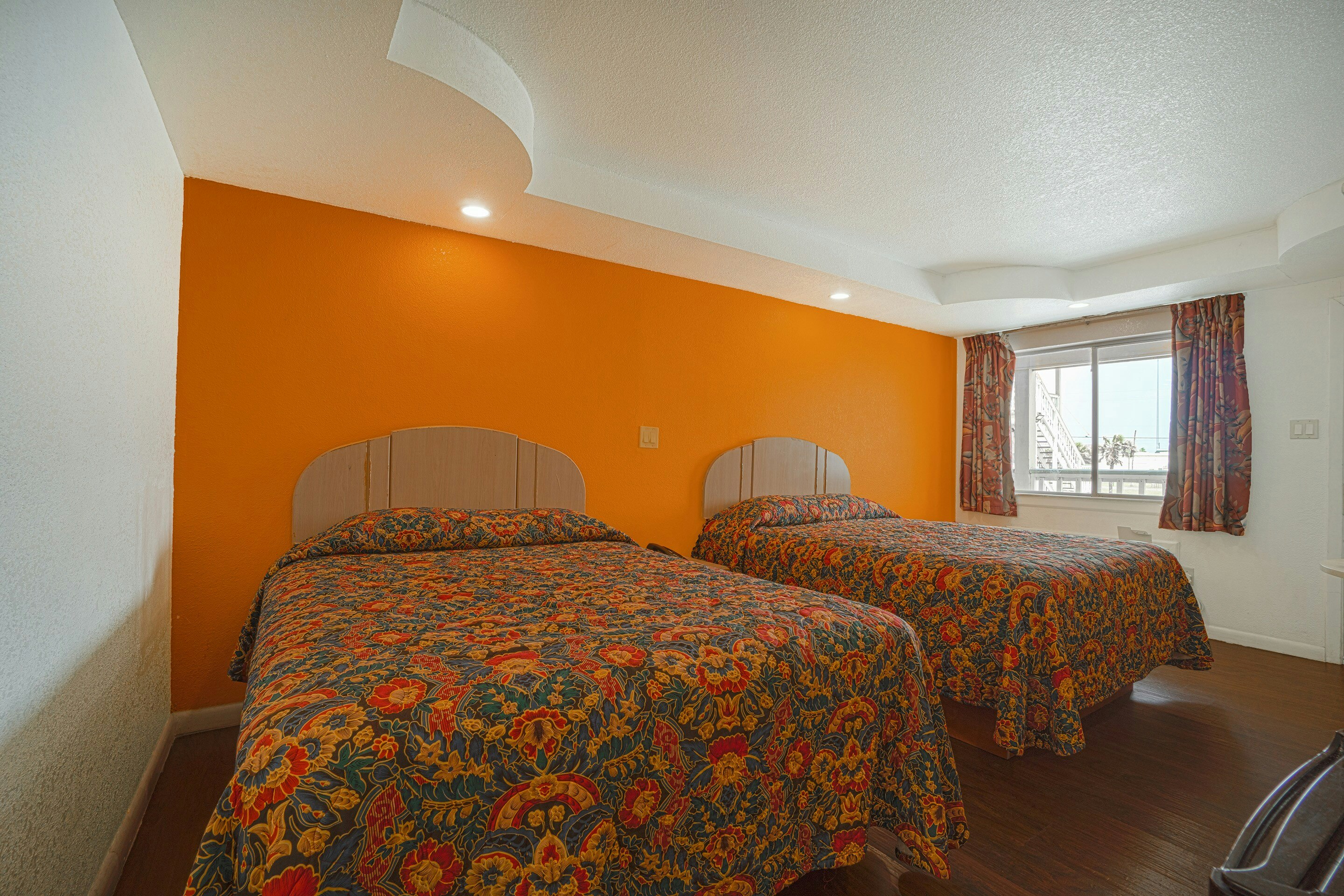 Room, 2 Queen Beds, Smoking