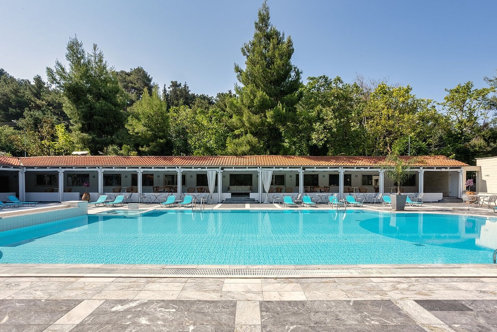 Sun Beach Hotel 52/53