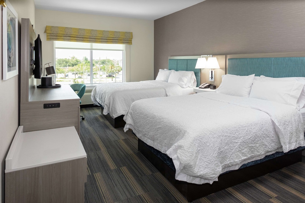 Hampton Inn Dunedin Fl 14/34