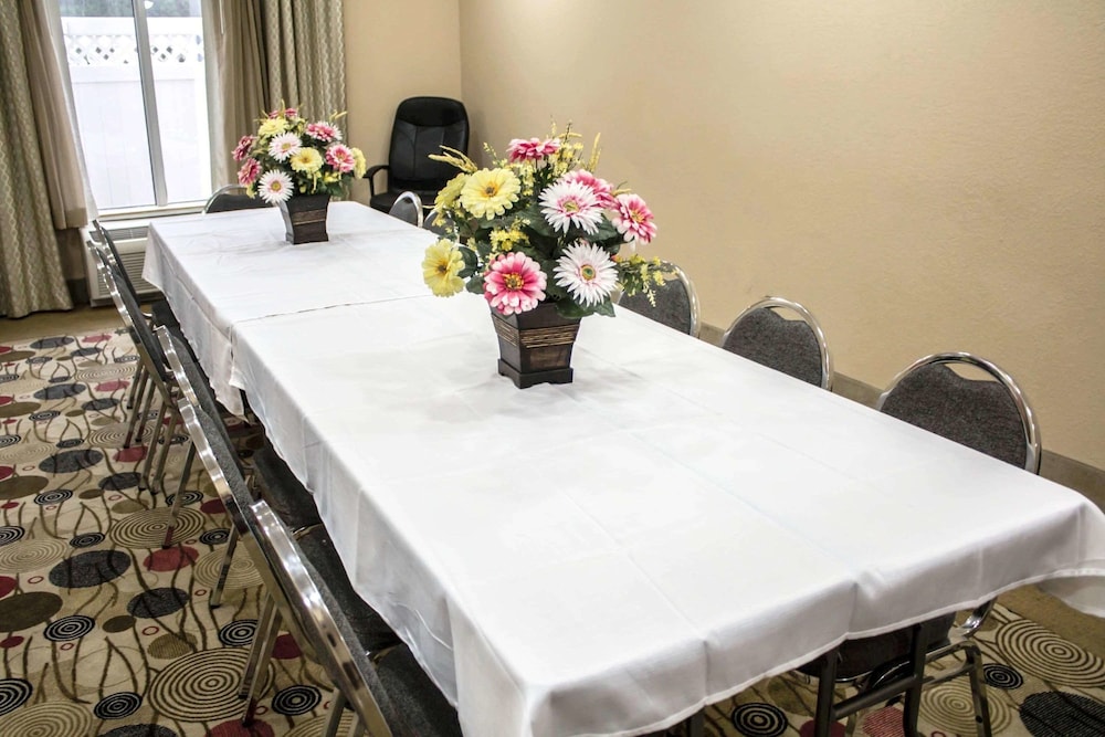 Comfort Suites Brunswick GA 42/44