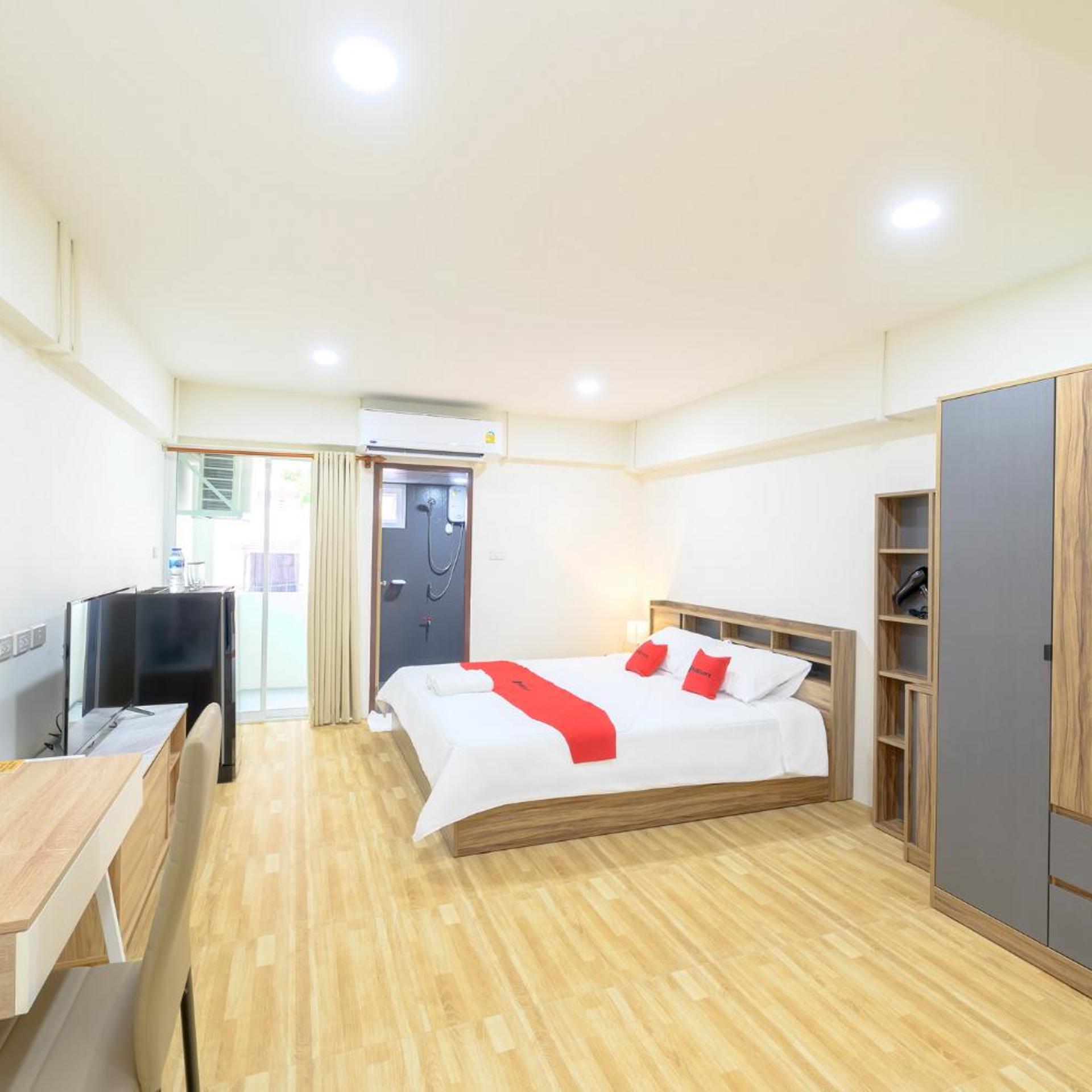 RedDoorz Plus Hoenhao Boutique Hotel Ratchada 17/36