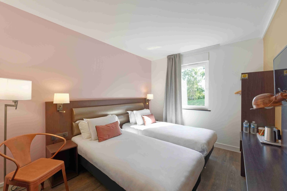 Hotel Kyriad Crepy En Valois 27/77