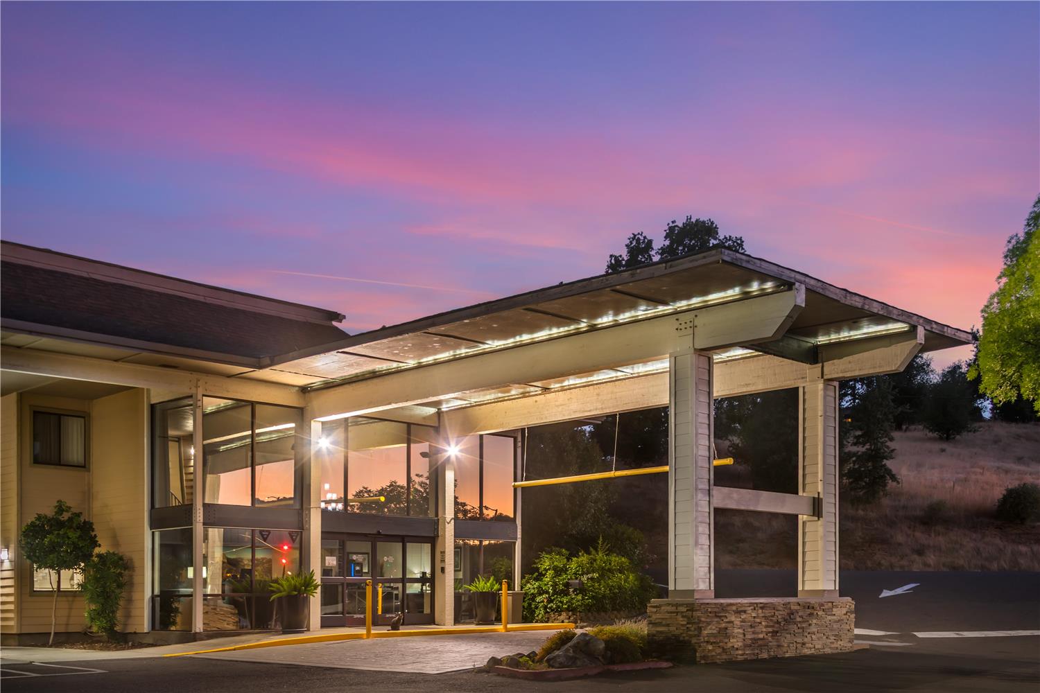 Best Western Plus Sonora Oaks Hotel & Conference Center 3/24