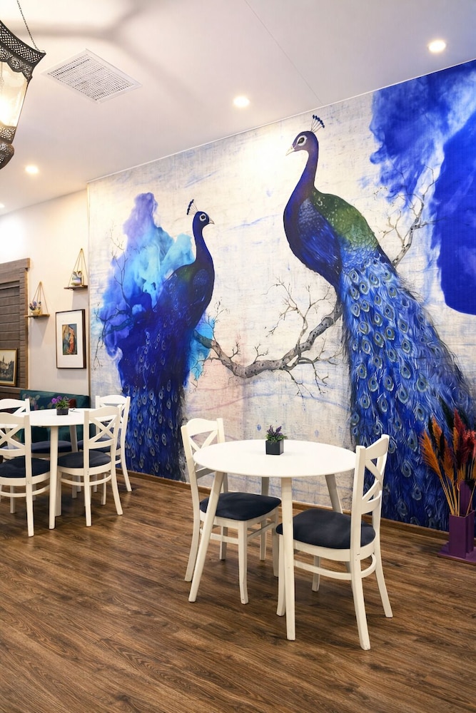 Sahil Inn Hotel 43/45