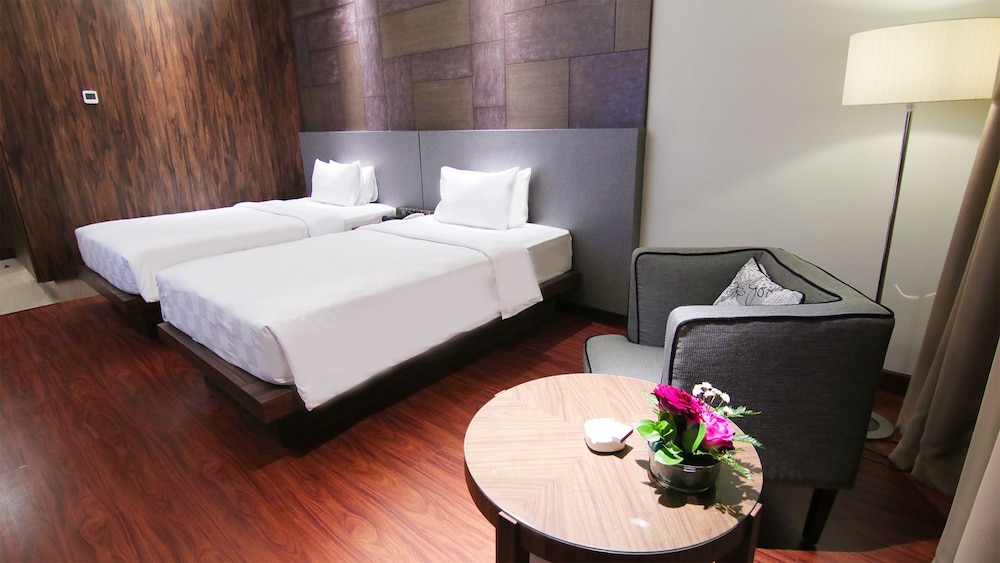 The Arista Hotel 33/74