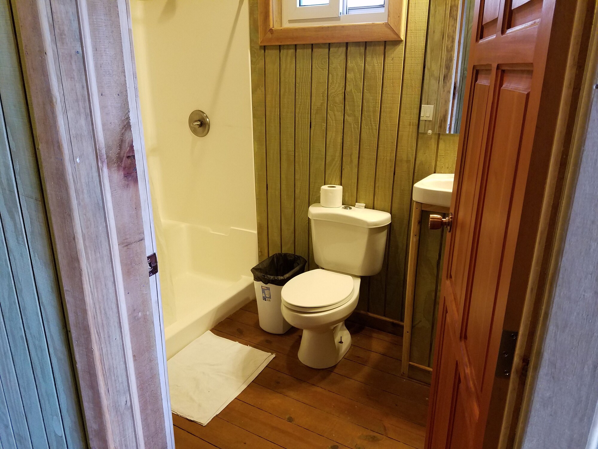 BASIC, 2 QUEEN BEDS, OCEAN VIEW