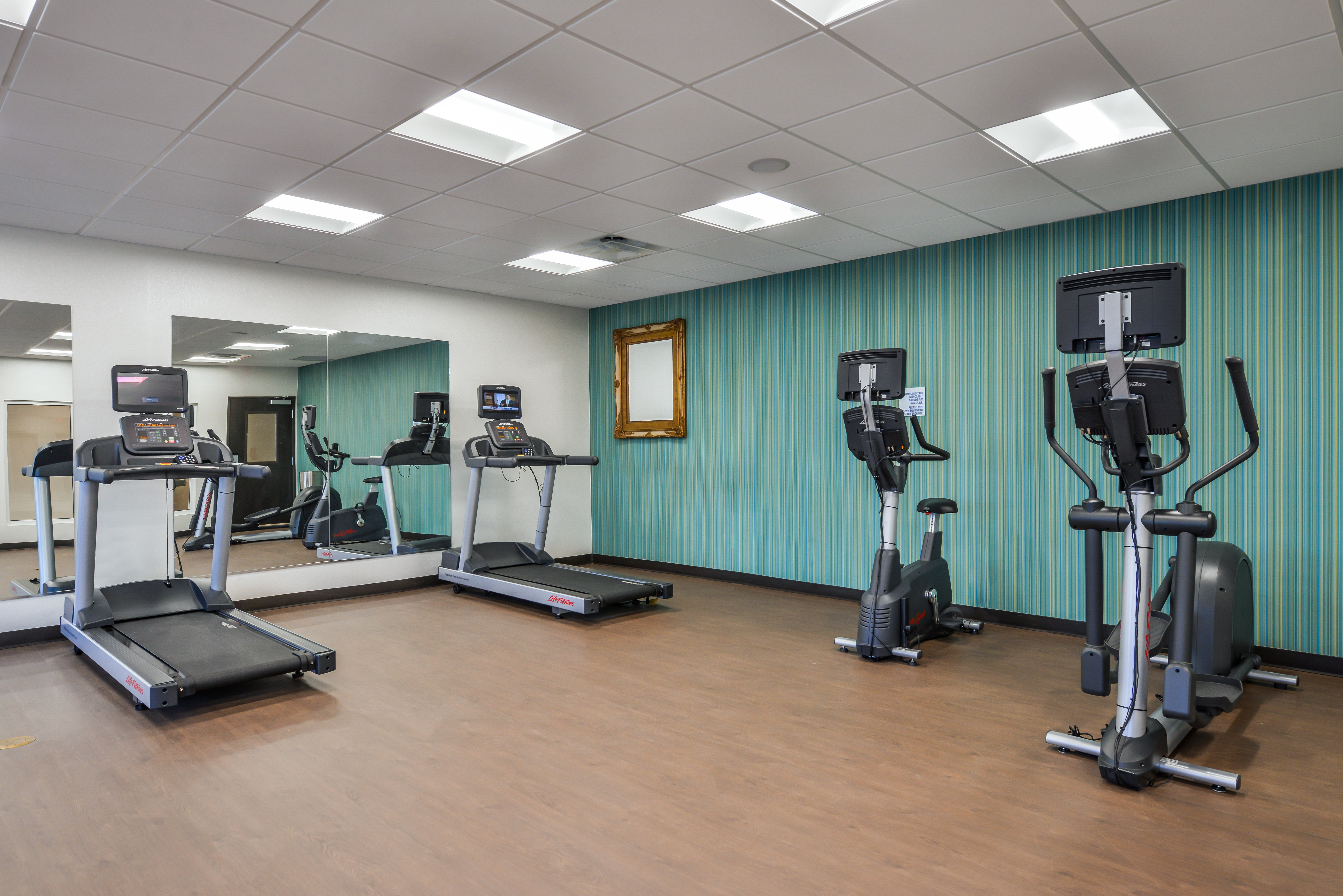 Holiday Inn Express Donaldsonville 30/70