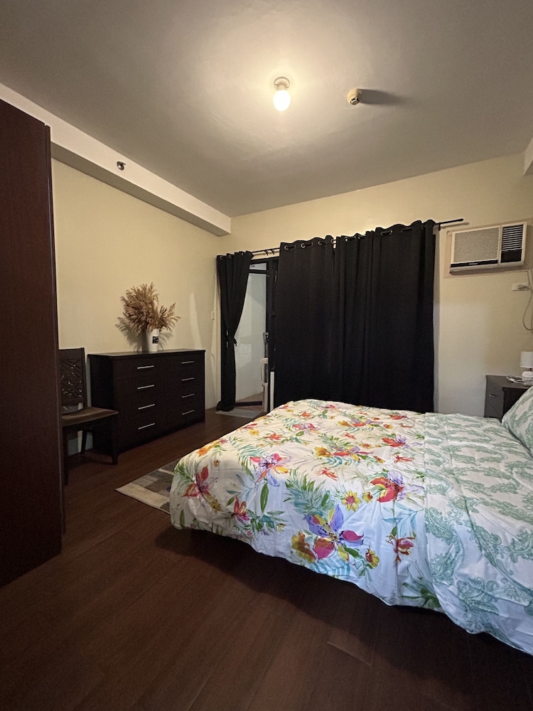 1 BEDROOM, CONDO, BAY VIEW, SMOKING