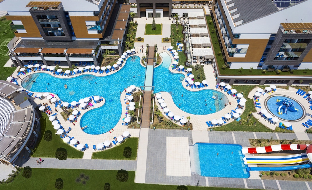 Terrace Elite Resort Hotel 31/41
