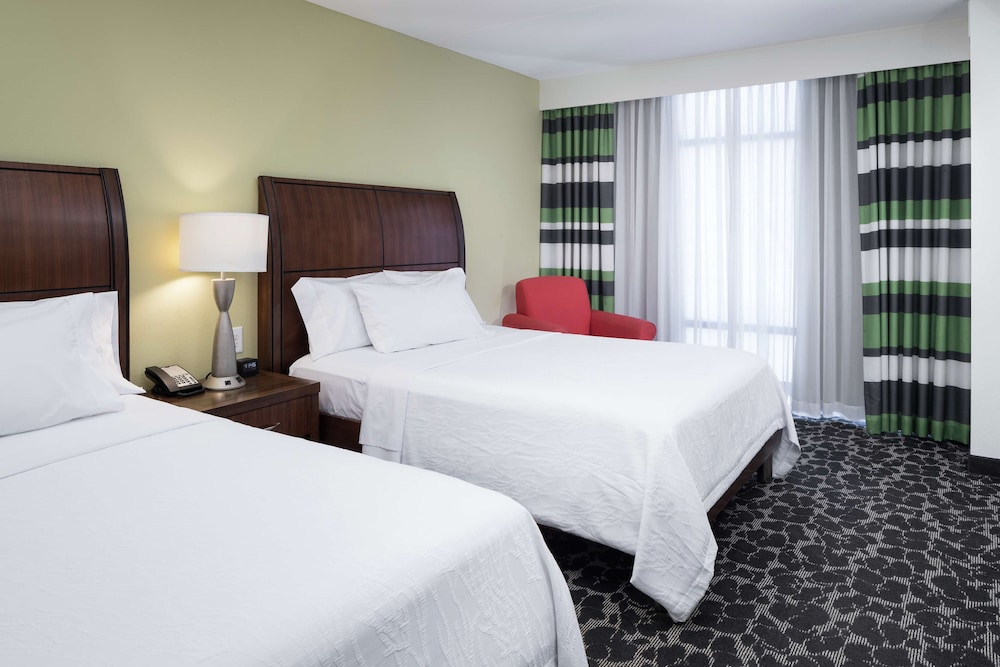 Hilton Garden Inn Charleston Waterfront Downtown 11/77