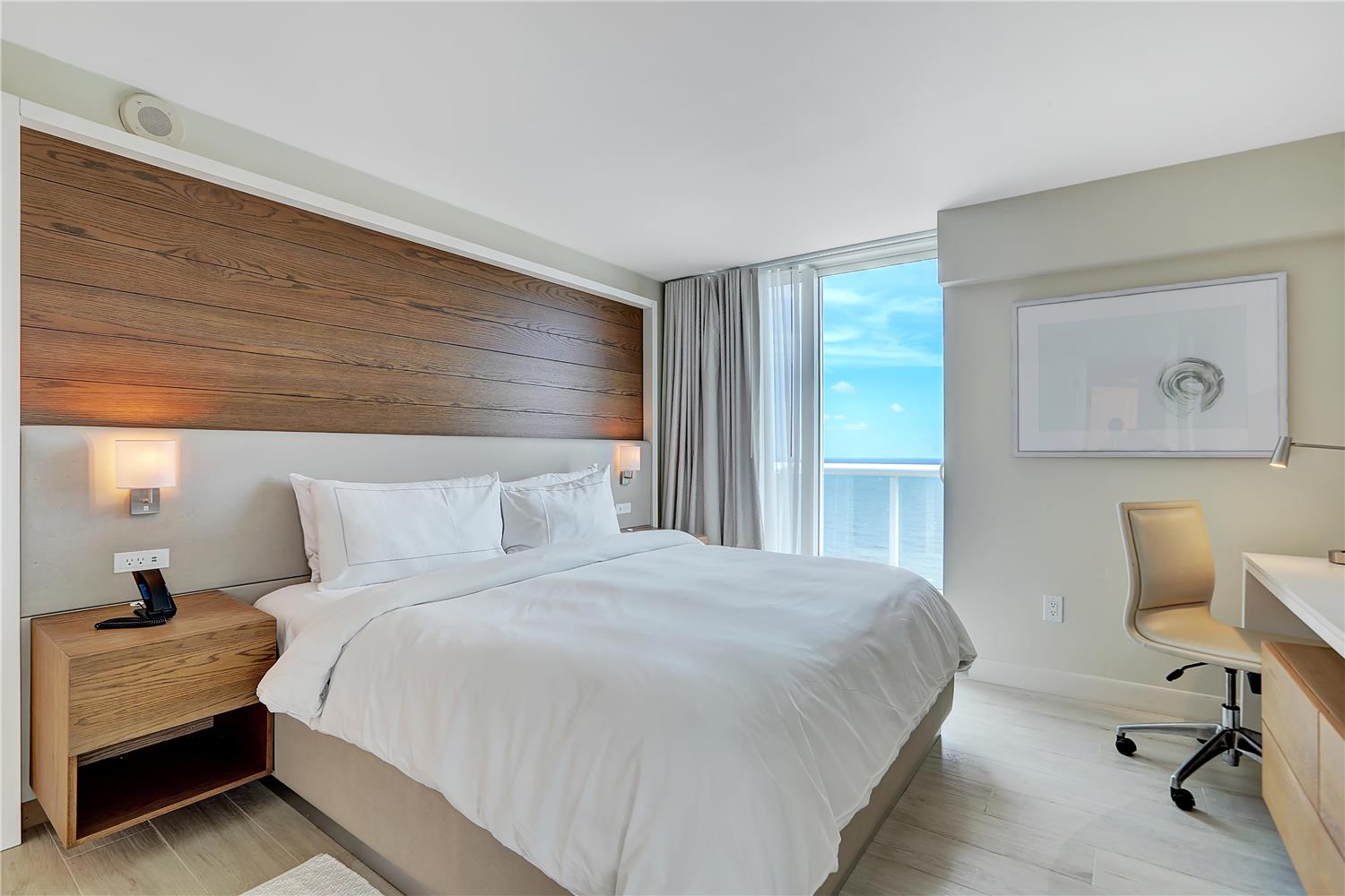 Room, King Bed, Ocean Front