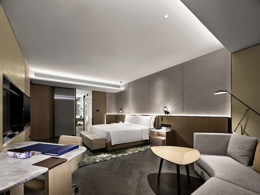 DoubleTree by Hilton Qidong 40/61