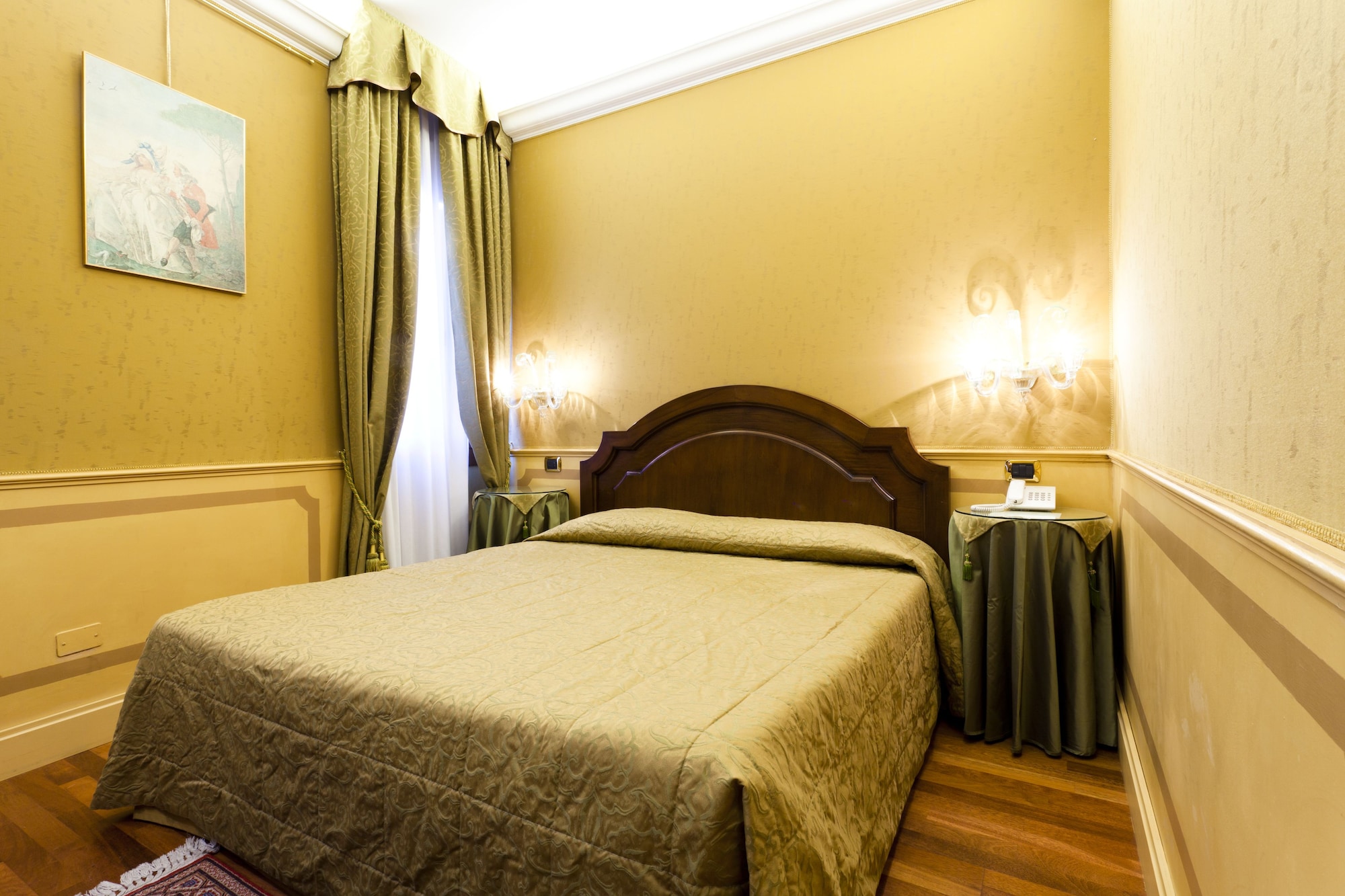 CLASSIC, DOUBLE BED