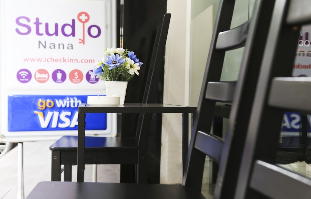 Studio Nana 10/27