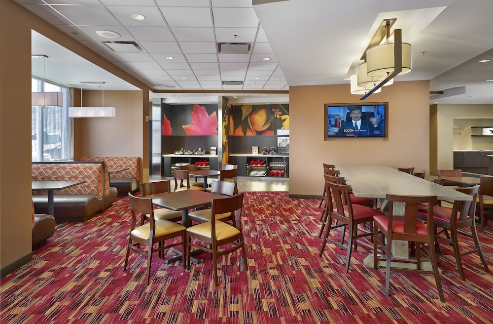 Fairfield Inn Suites St John S Newfoundland 38/66