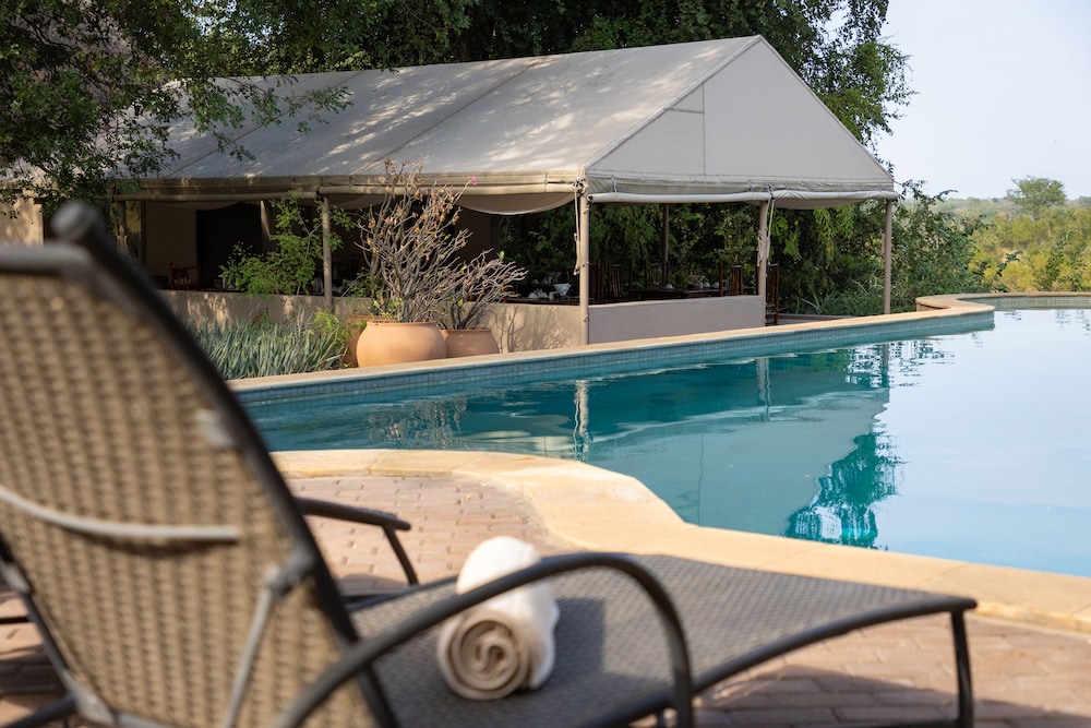 Milima Big 5 Safari Lodge 22/50