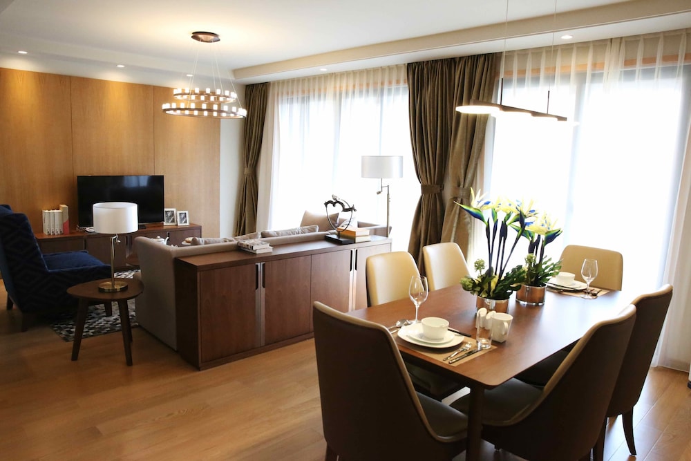 Green Court Place Jin Qiao Middle Ring Shanghai 28/50