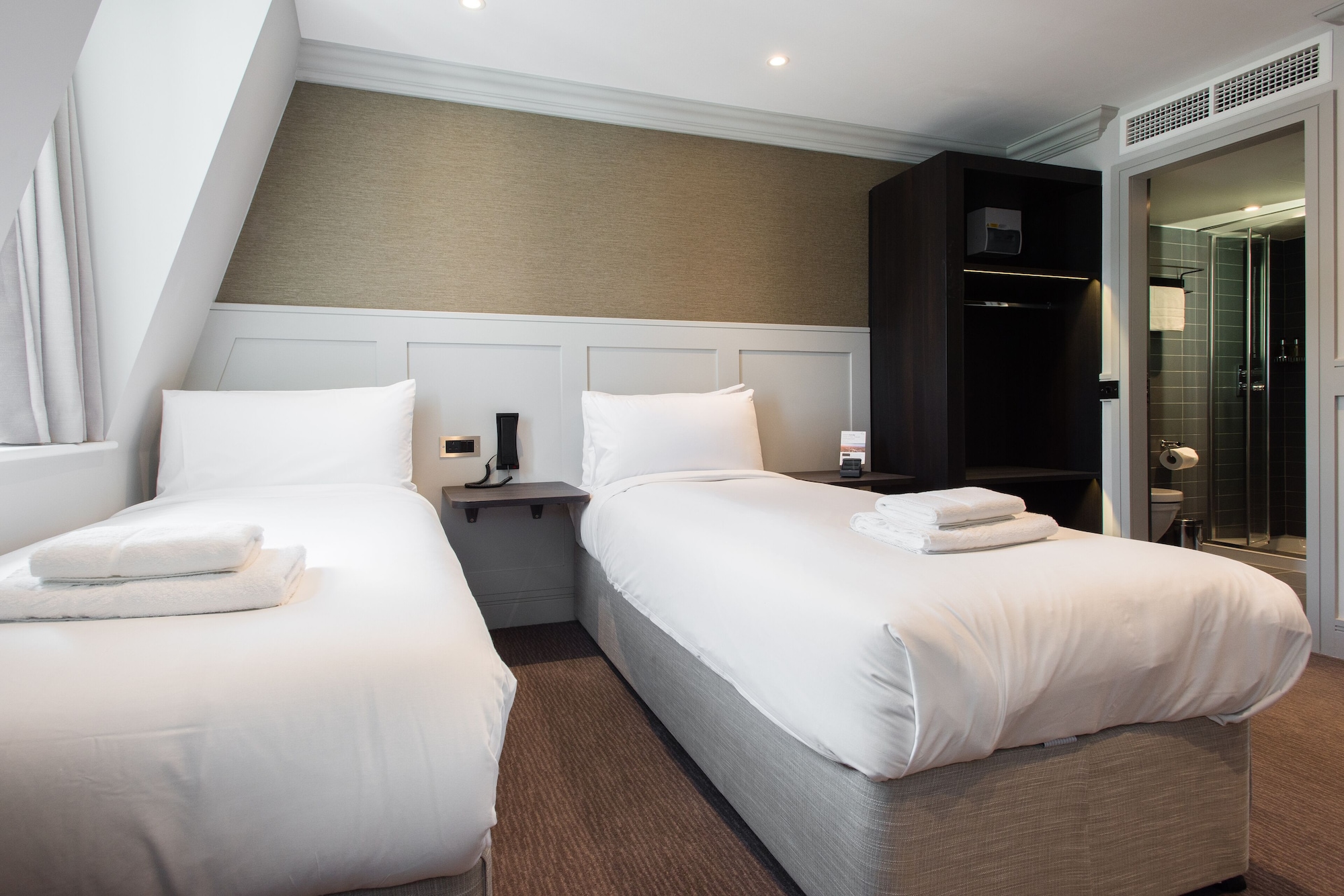 STANDARD, TWIN BEDS