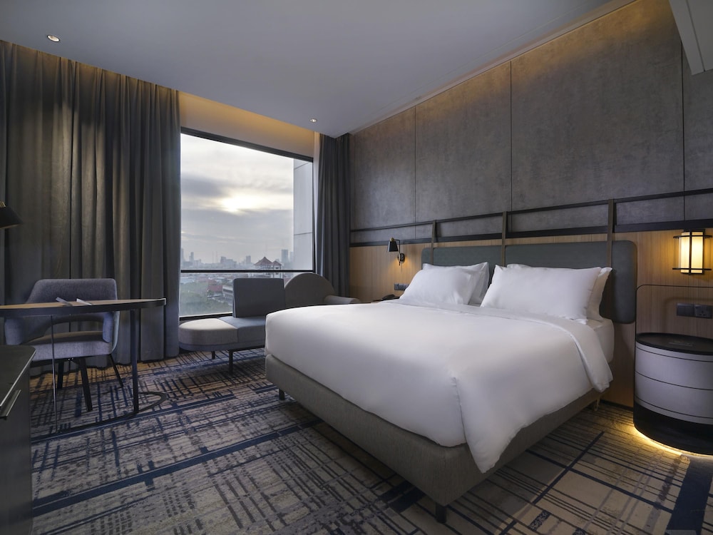 غرفة ديلوكس بسرير فردي بإطلالة على المدينة