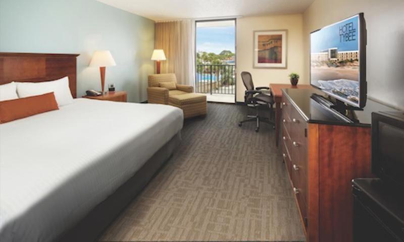 Room, King Bed, Inland View, Accessible