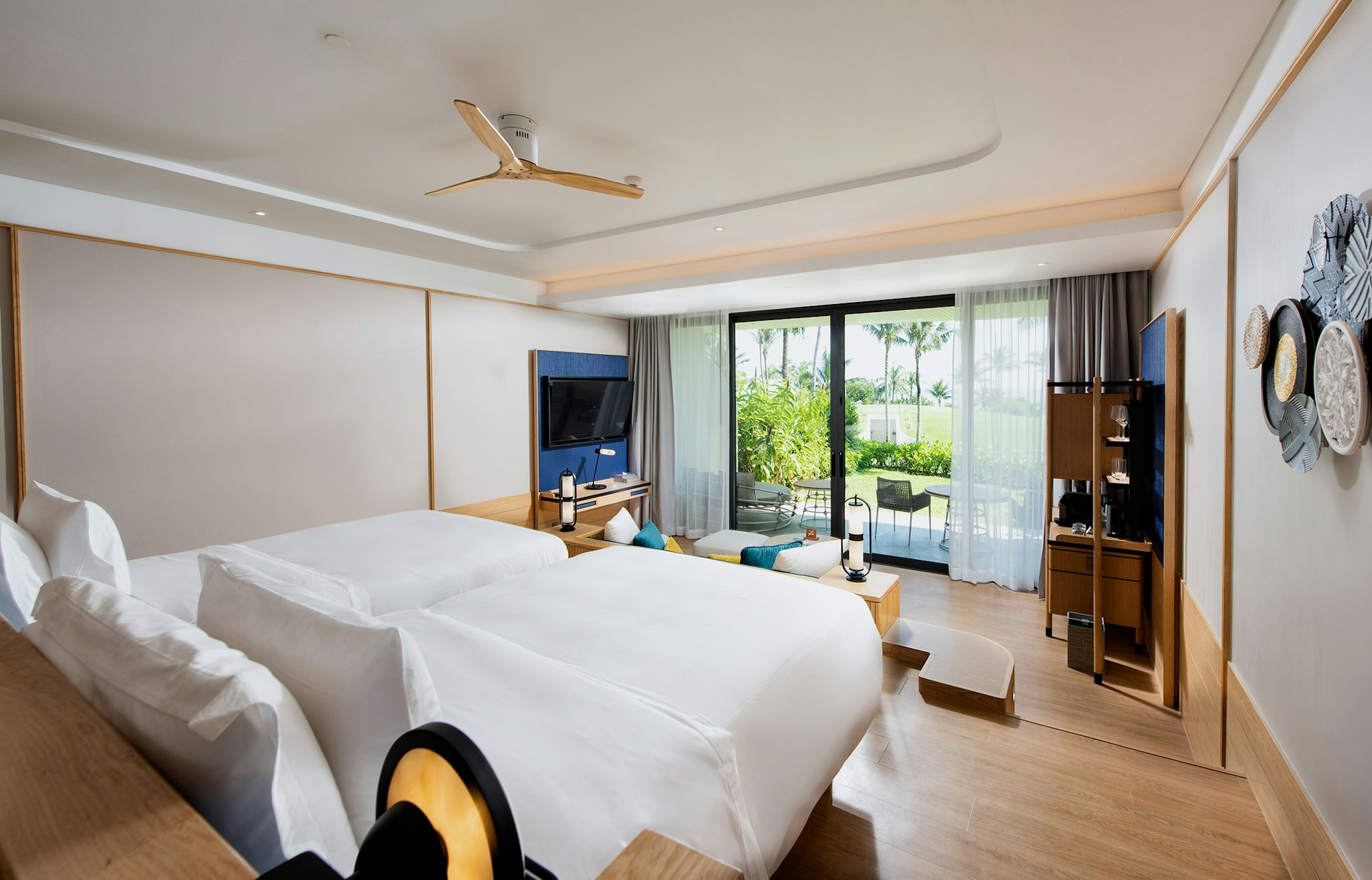 Deluxe, Suite, Twin Beds, Garden Access