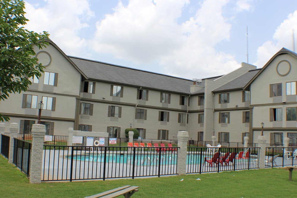 Araamda Inn Norcross 68/72
