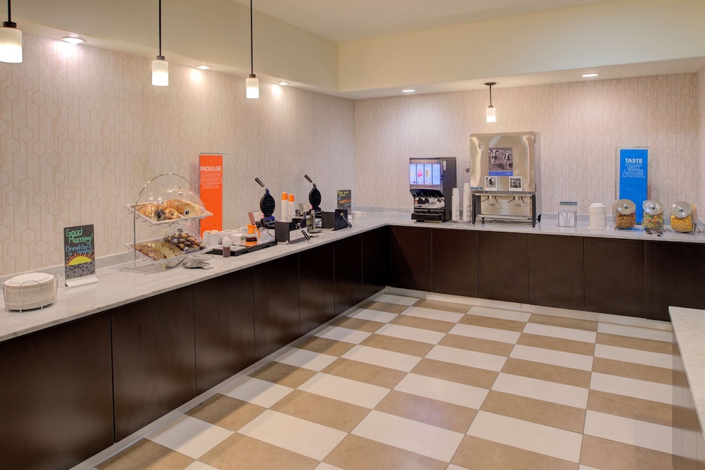 Hampton Inn Baton Rouge - Denham Springs 12/36