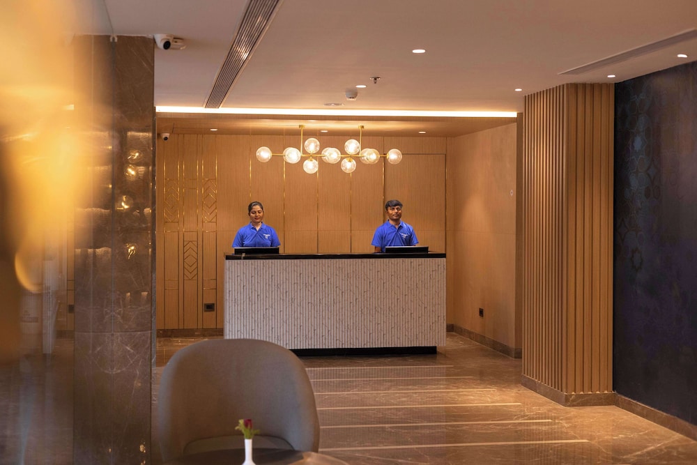 Golden Tulip Bhopal 6/50