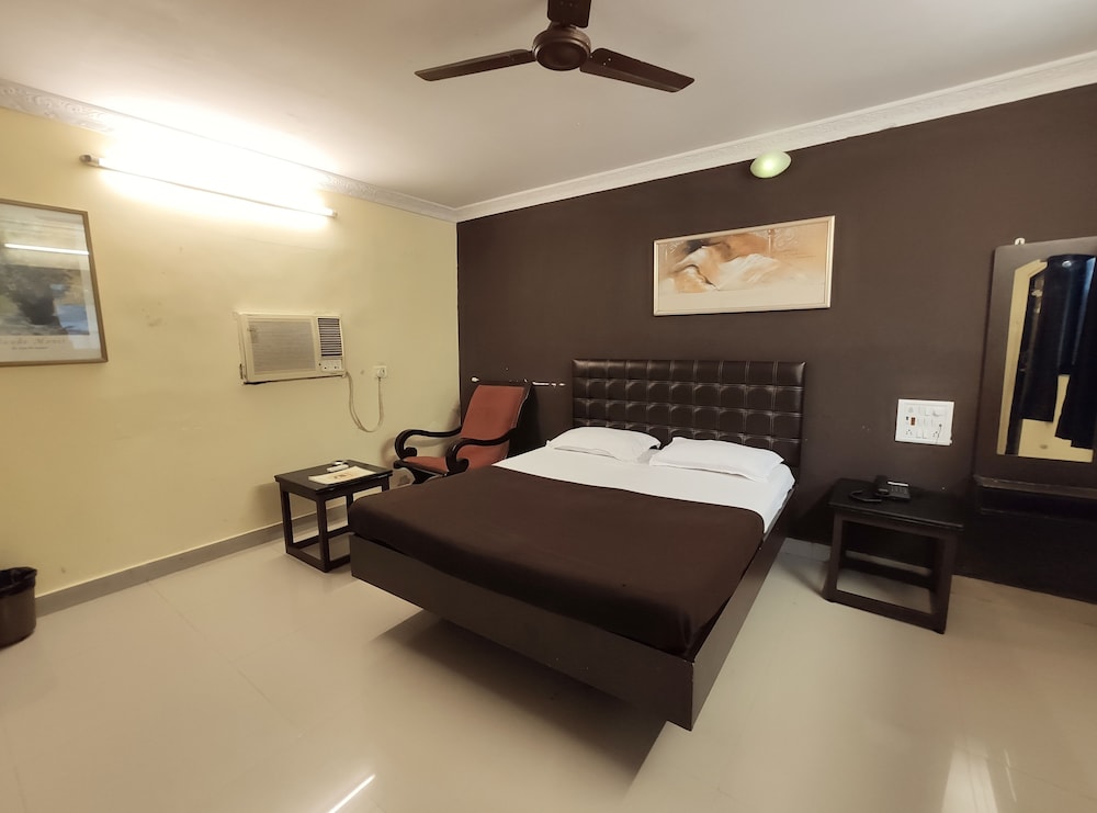 Tourist Resort 7/17