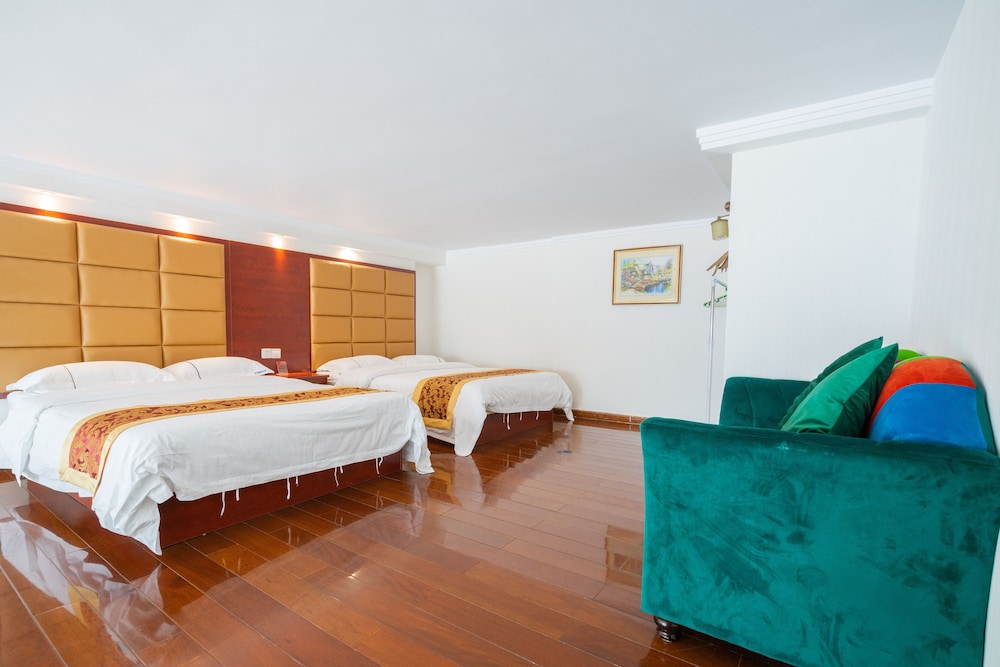 3 BEDROOMS, DUPLEX, SUPERIOR, SUITE