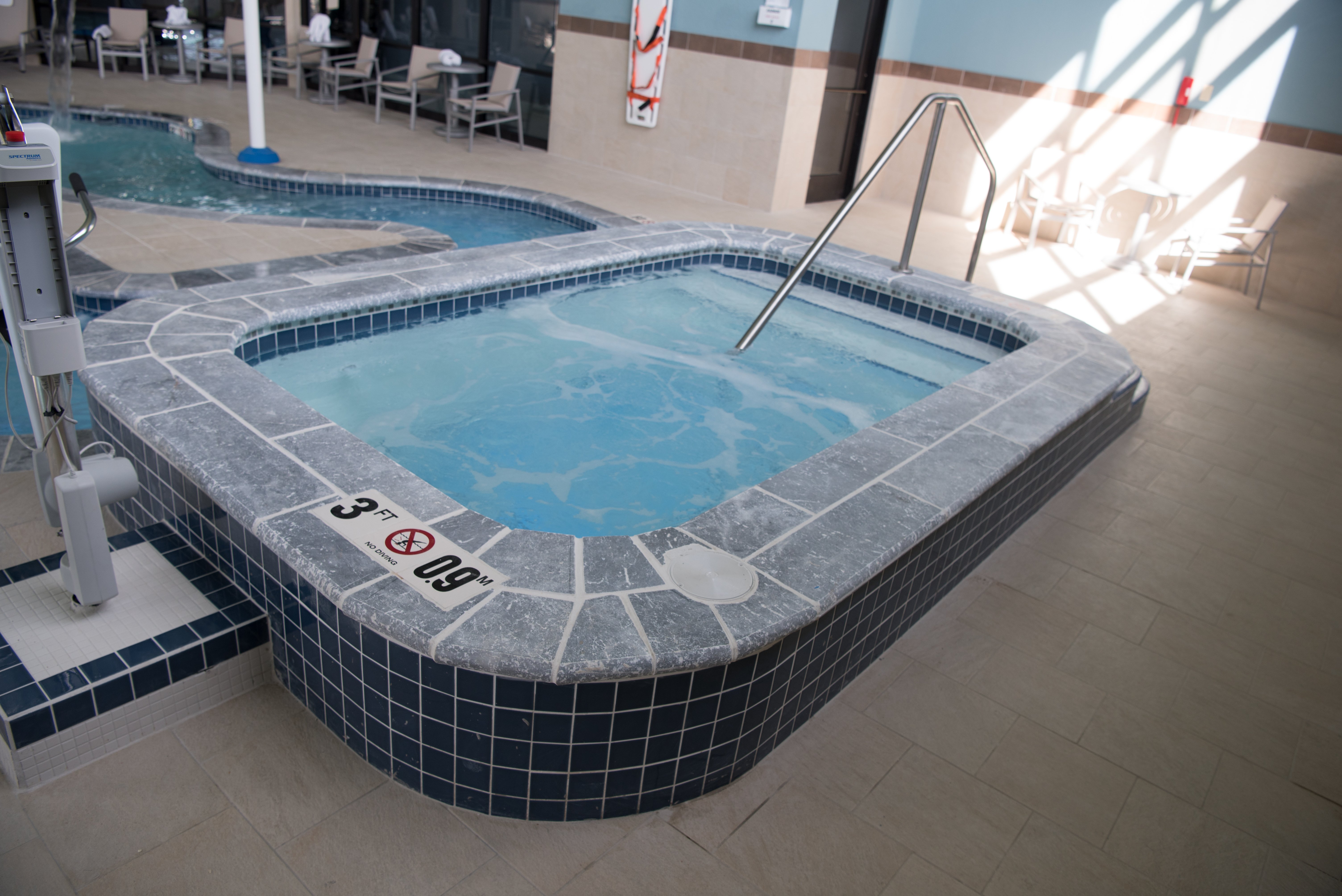 Holiday Inn Express & Suites North East (Erie I-90 Exit 41) 37/60