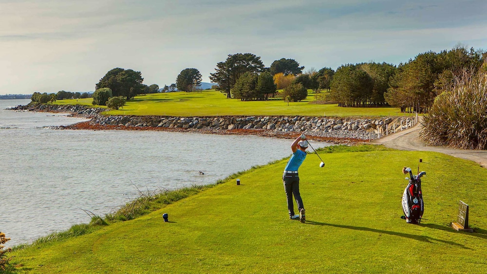 Gold Coast Golf Resort 38/64