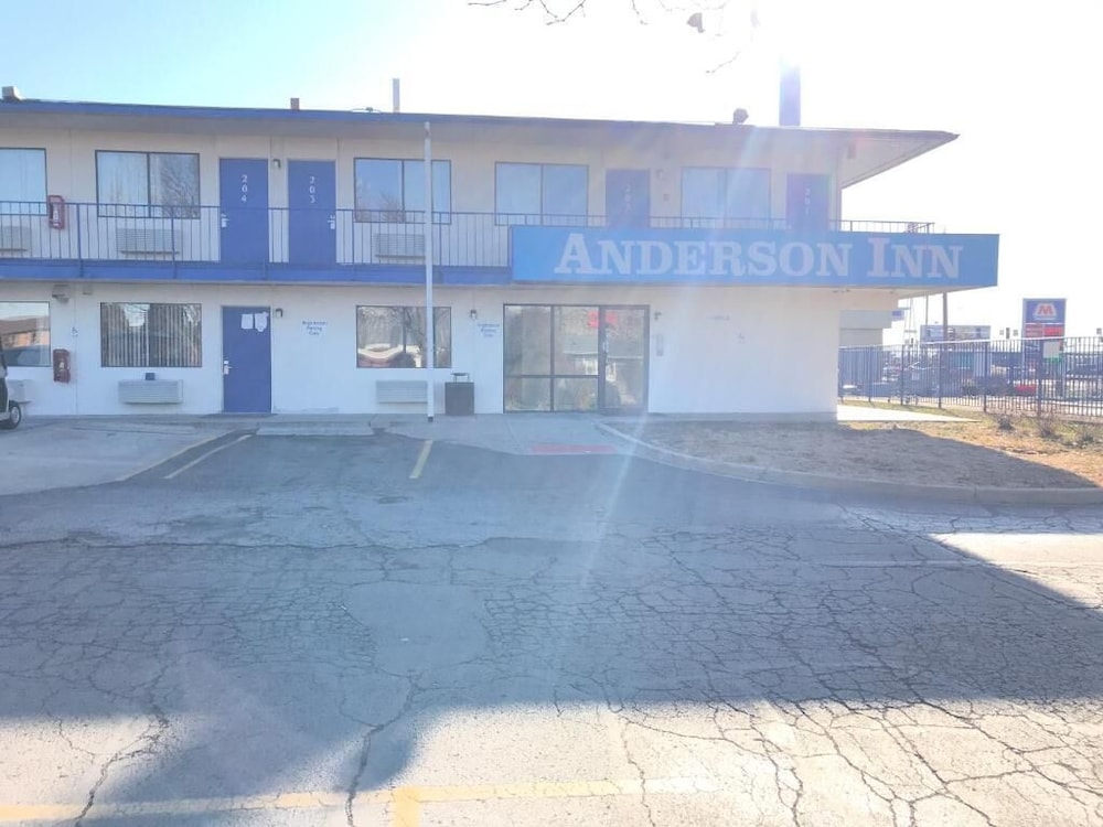 AMERICAS BEST VALUE INN 44/53