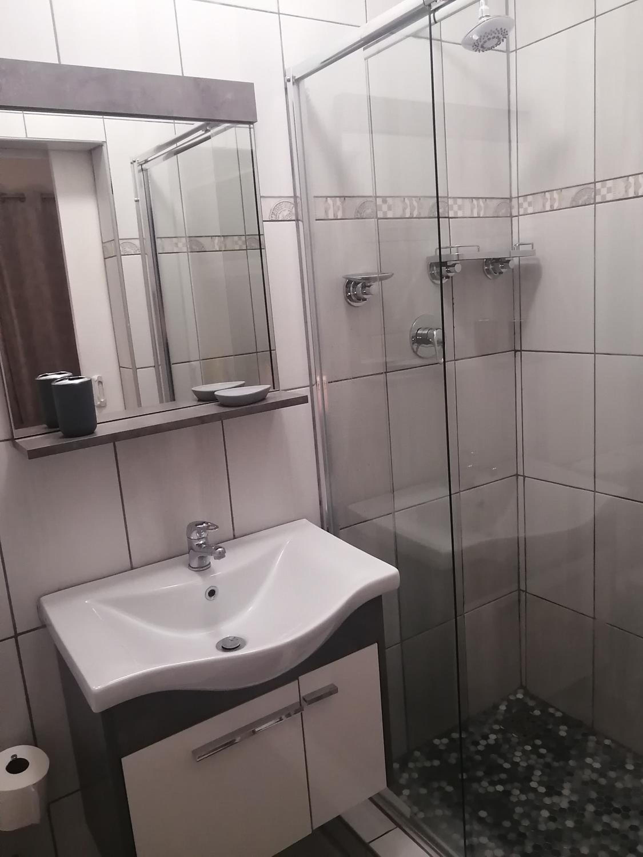 The Bridge unit 31 Ground floor unit in Prime Spot 27/31