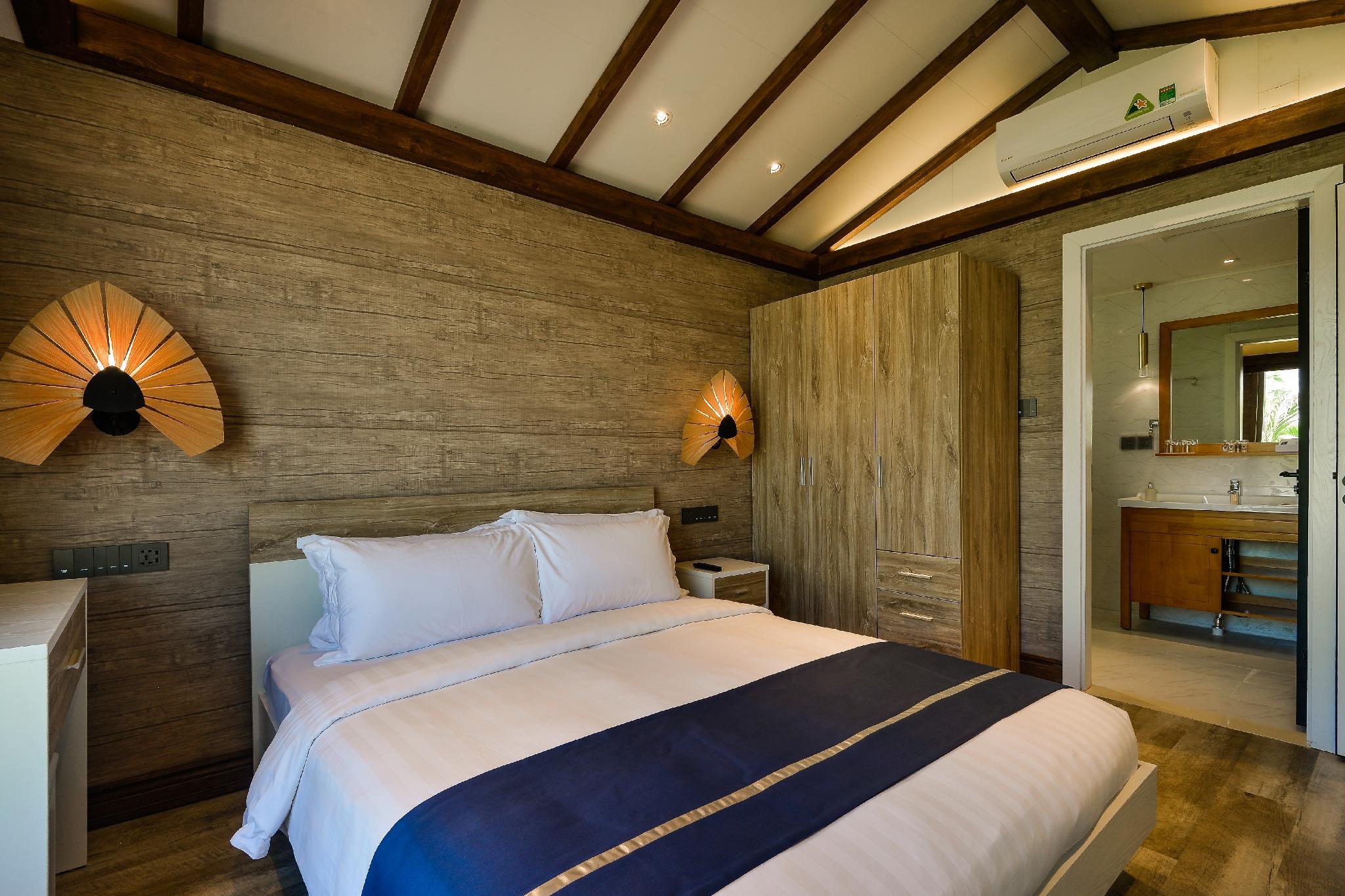 Bungalow, Double Bed, Hill Side