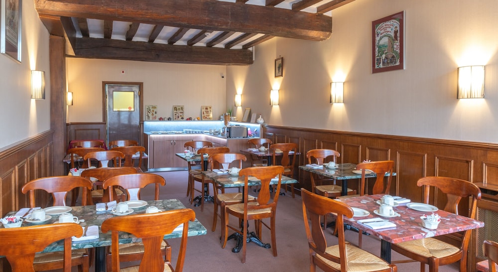 Hotel De La Cloche 24/42