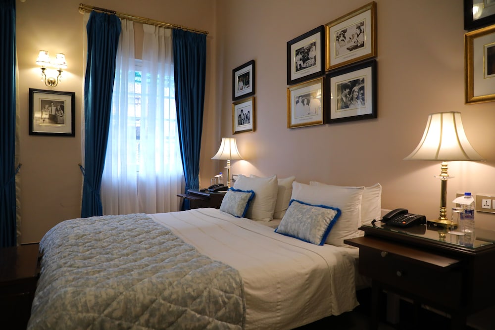 The Elgin Fairlawn Kolkata 29/60