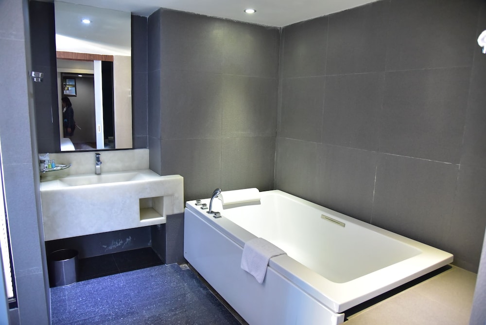 Grand Pink Hotel Hat Yai 49/49
