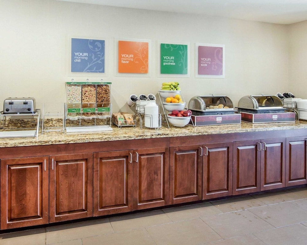 Comfort Suites Marietta Parkersburg 38/49