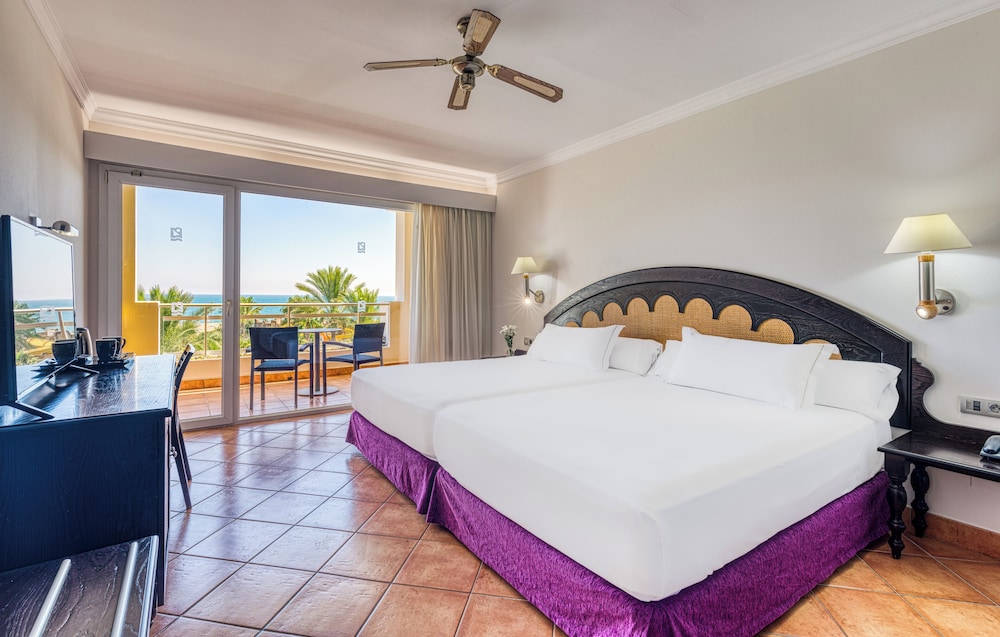 ROYAL, SUPERIOR, DOUBLE BED, SEA VIEW